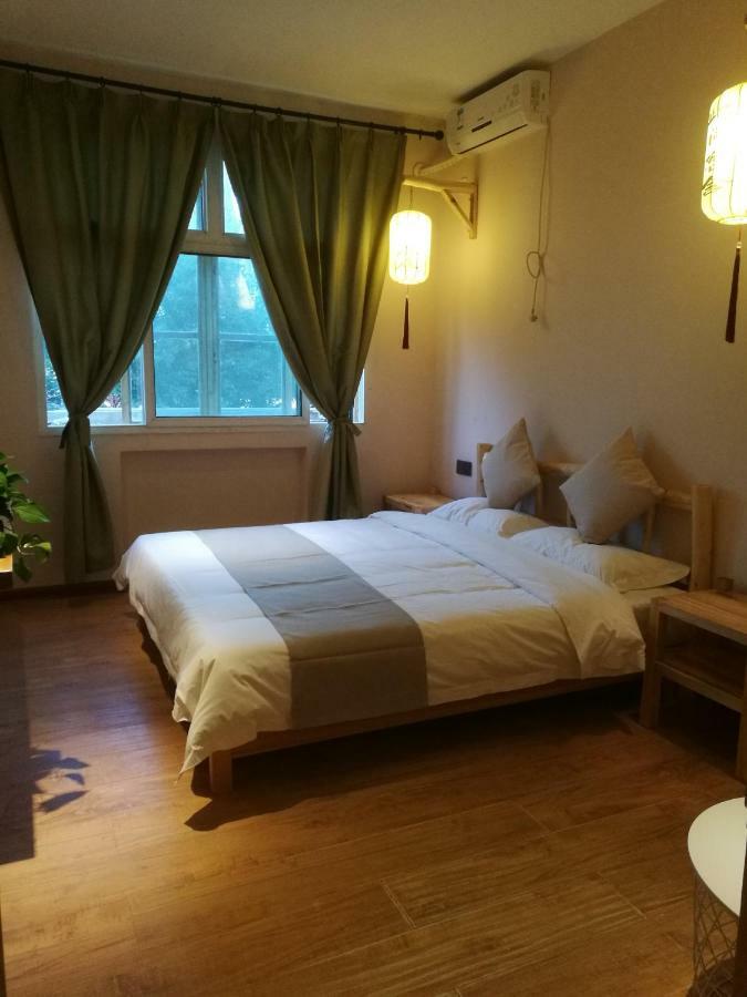 Right Here Hotel ตุนหวง ภายนอก รูปภาพ