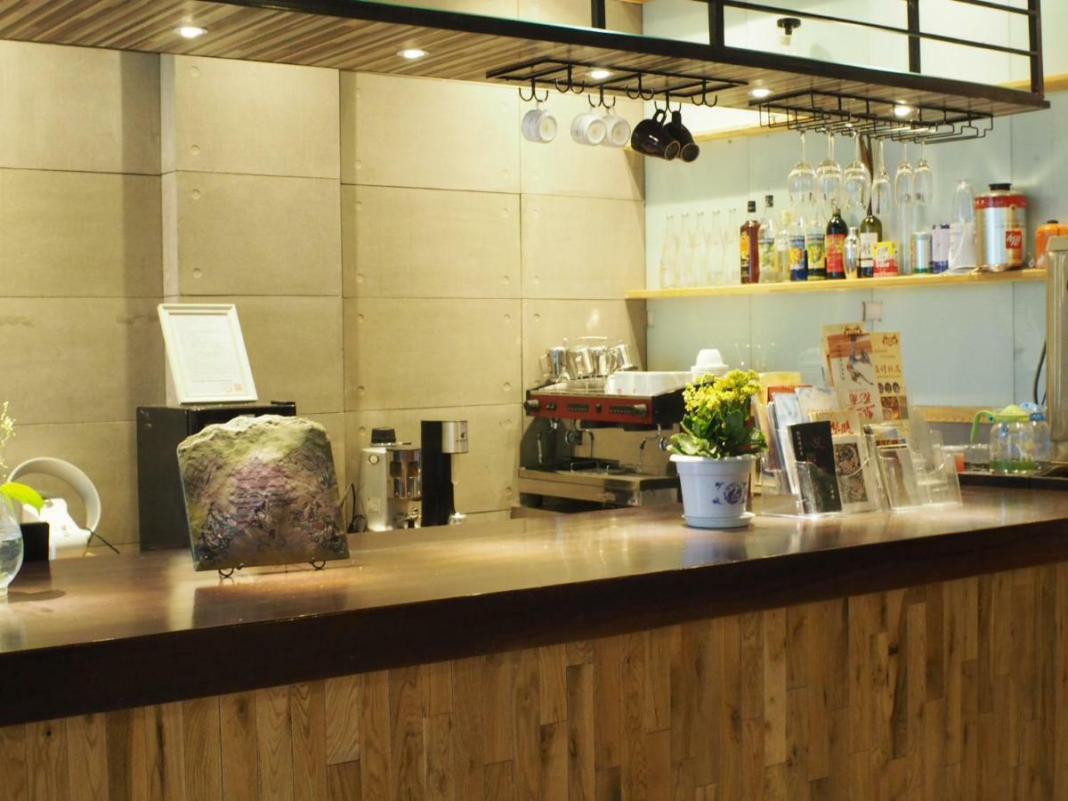 Right Here Hotel ตุนหวง ภายนอก รูปภาพ