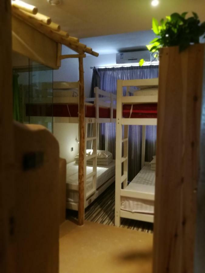 Right Here Hotel ตุนหวง ภายนอก รูปภาพ