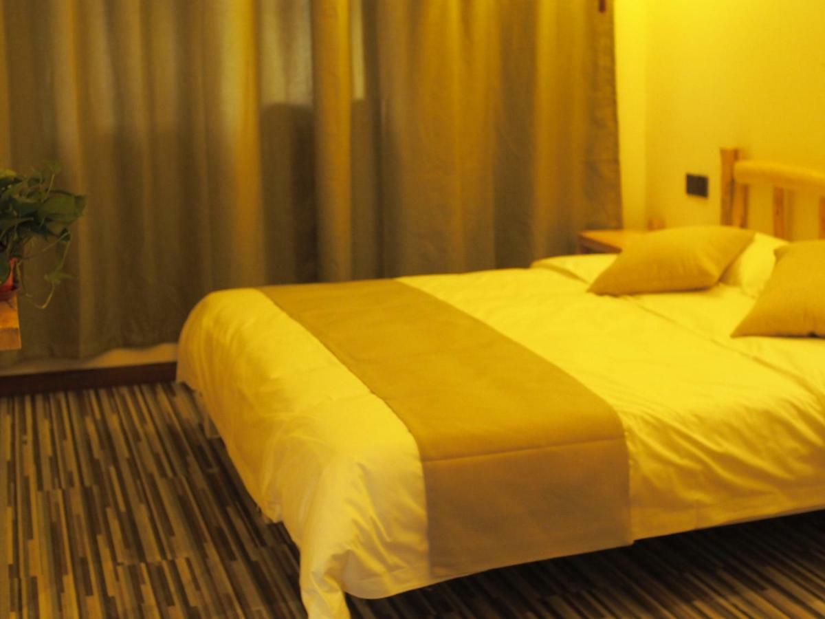 Right Here Hotel ตุนหวง ภายนอก รูปภาพ