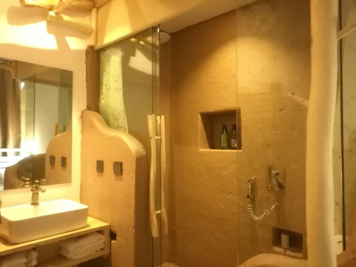Right Here Hotel ตุนหวง ภายนอก รูปภาพ