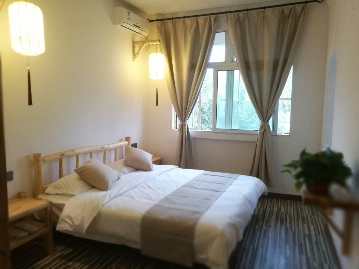 Right Here Hotel ตุนหวง ภายนอก รูปภาพ