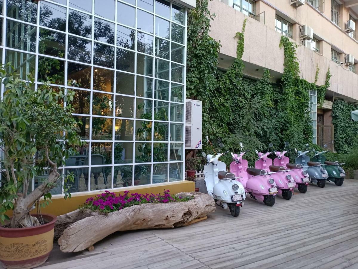 Right Here Hotel ตุนหวง ภายนอก รูปภาพ